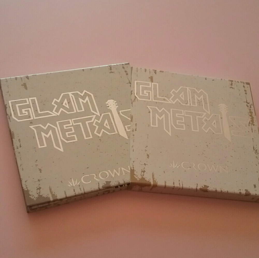 CROWN PRO GLAM METALS